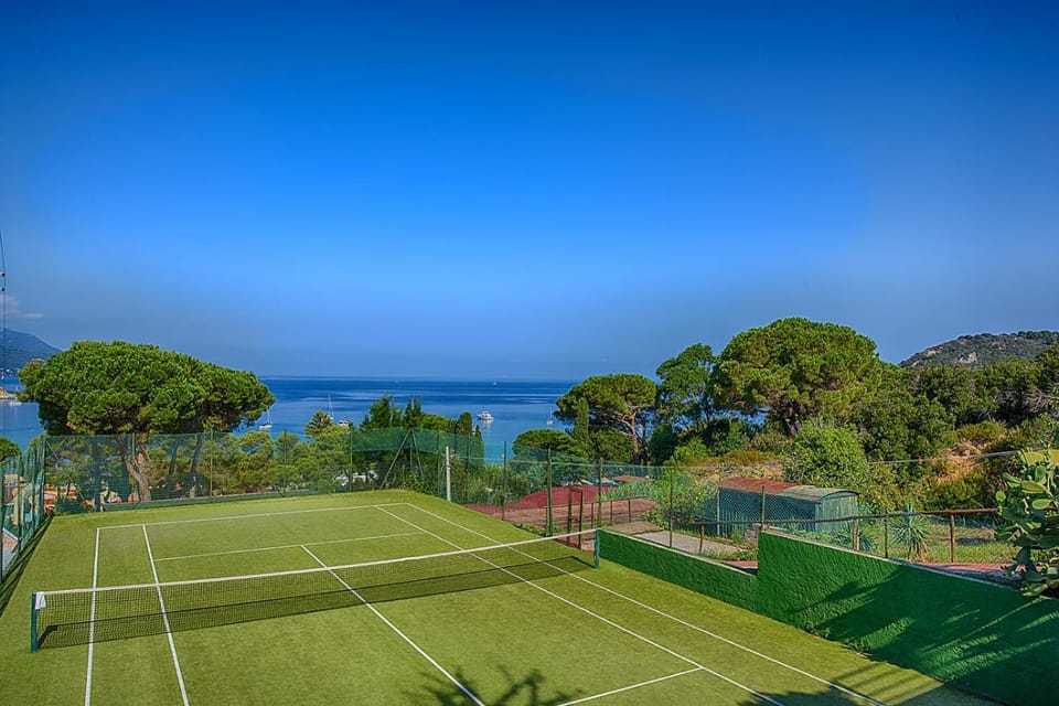 Day, Tennis court, Sea view