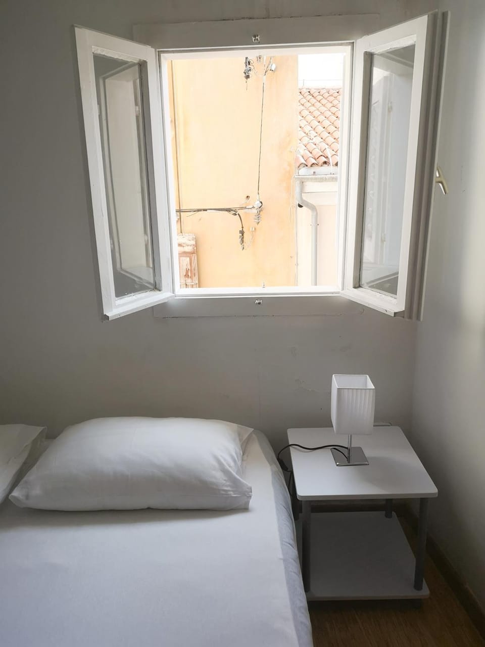 Bed, Street view