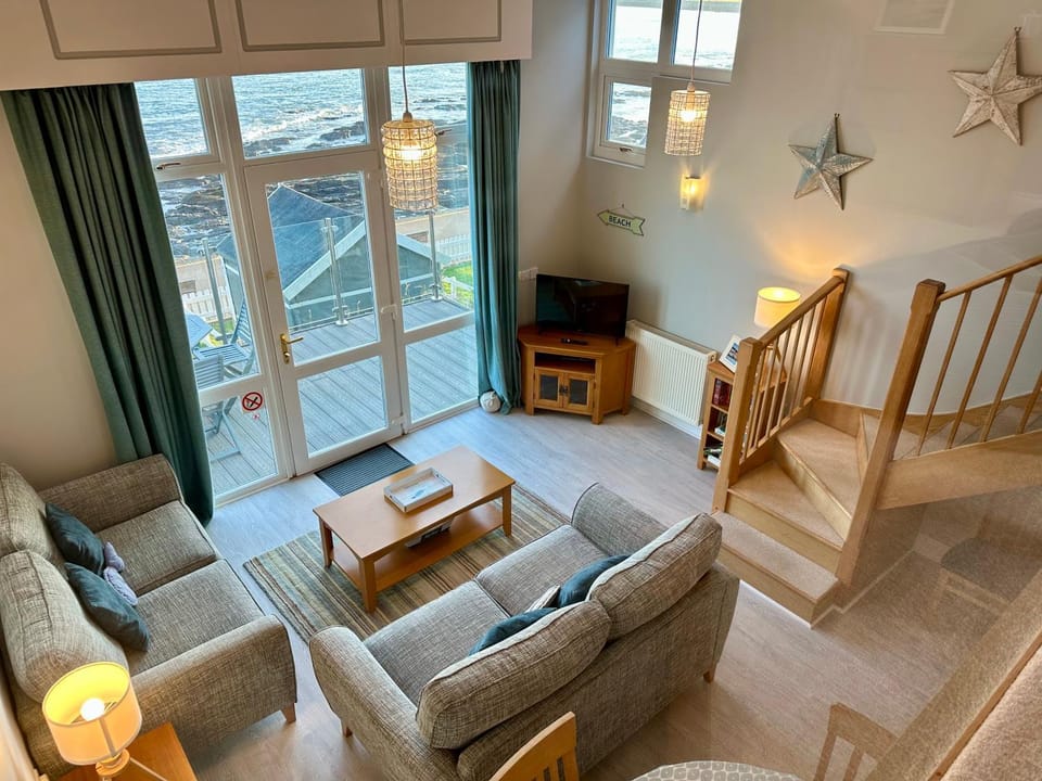 Westward Ho! Sea View Retreat - Family-Friendly Coastal Home House in Westward Ho