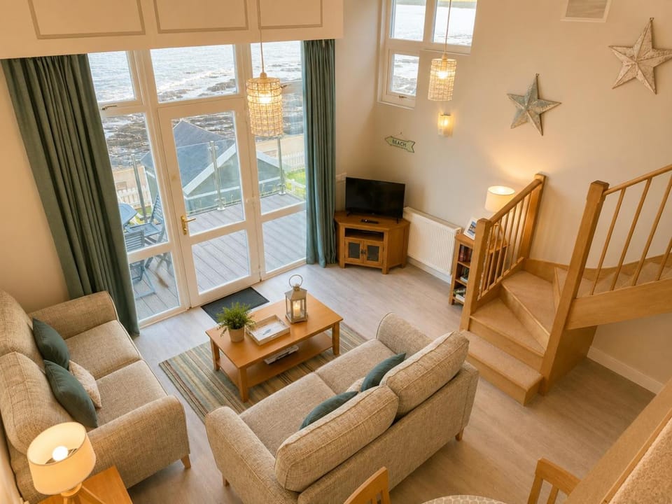 Westward Ho! Sea View Retreat - Family-Friendly Coastal Home House in Westward Ho