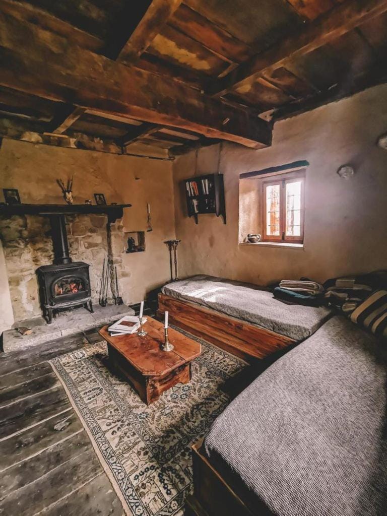 Living room, fireplace
