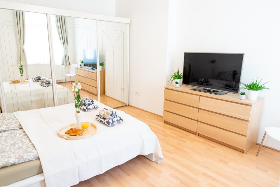 TV and multimedia, Bedroom