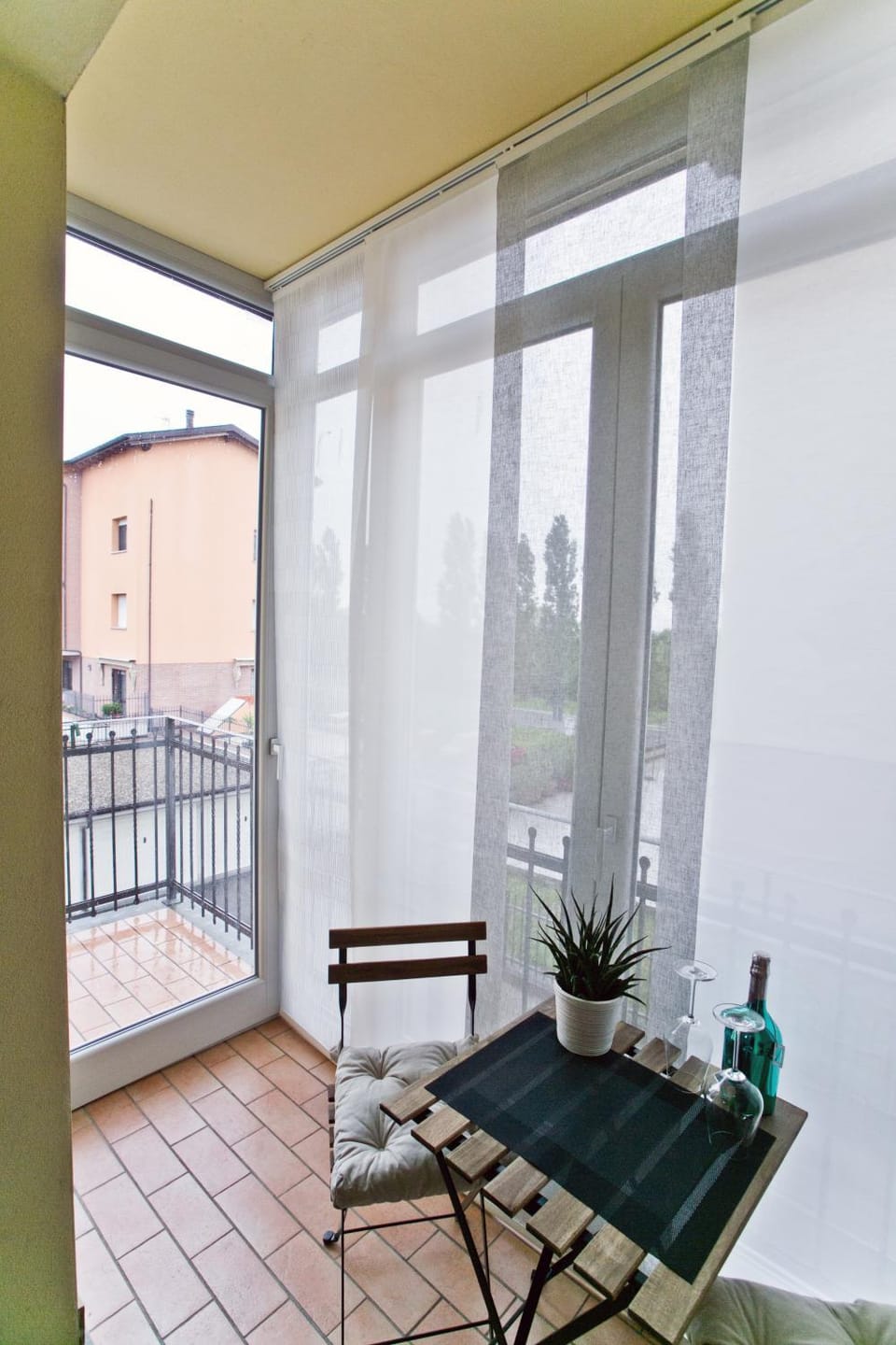 APPARTAMENTO ARIA - INTERO appartamento BILOCALE AD USO ESCLUSIVO - CON FATTURAZIONE Apartment in Emilia-Romagna
