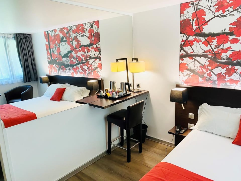 Hotel Pavillon des Gatines Hotel in Île-de-France