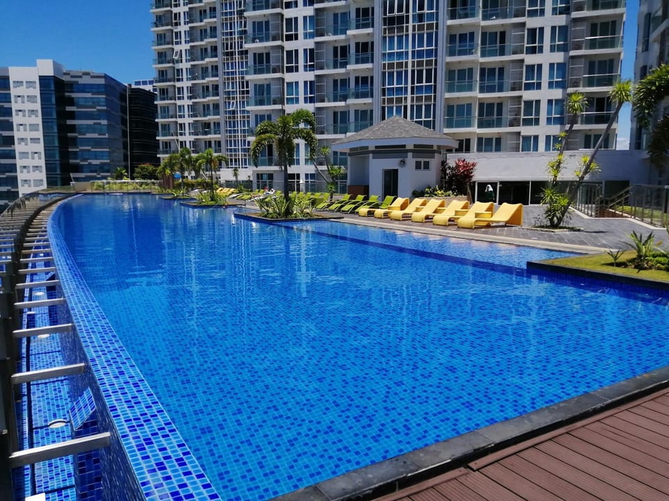 Pool view, Swimming pool
