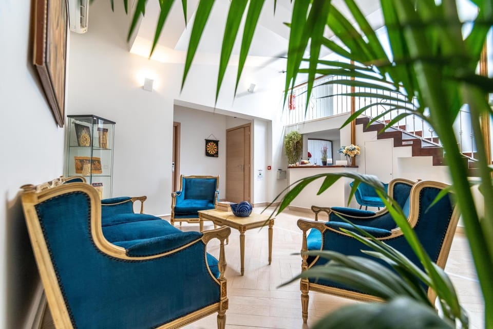 Communal lounge/ TV room, Lounge or bar