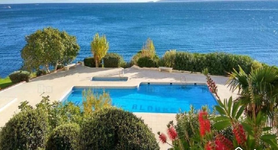 Pool view, Swimming pool