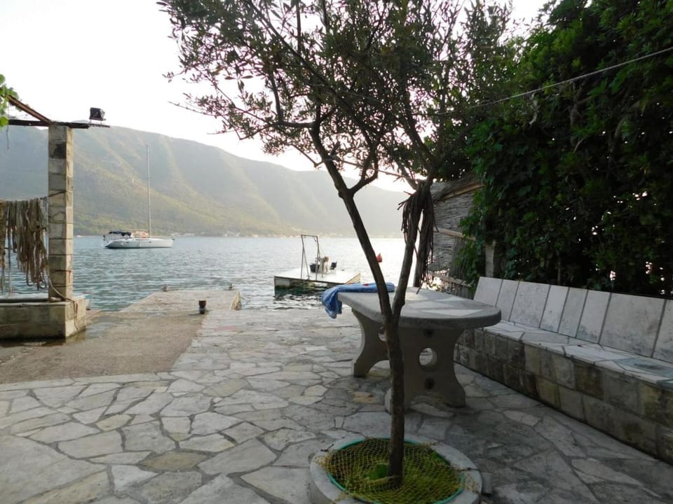 Apartman Posejdon Apartment in Kotor Municipality
