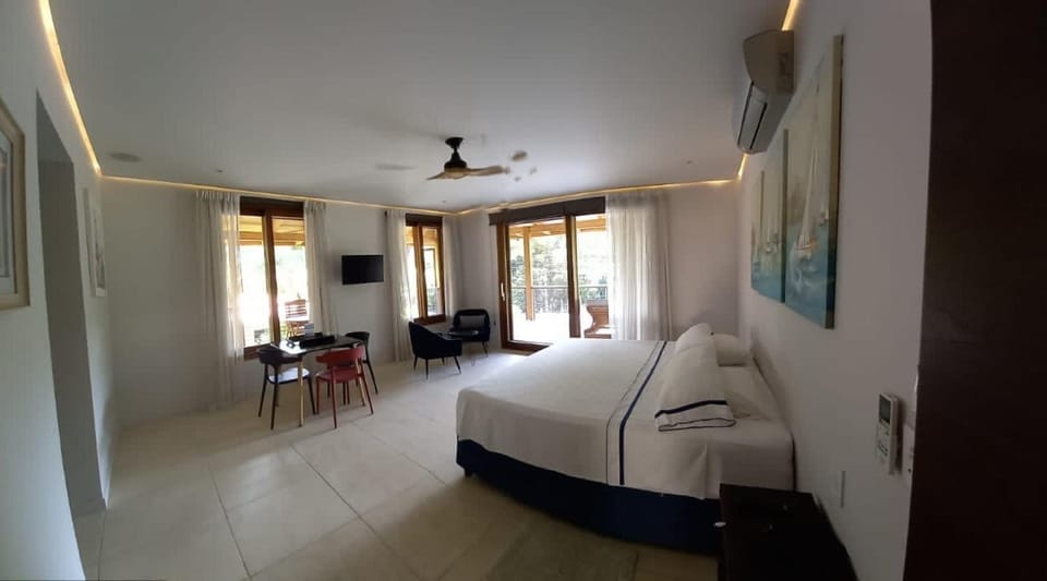 Photo of the whole room, Decorative detail, Bedroom