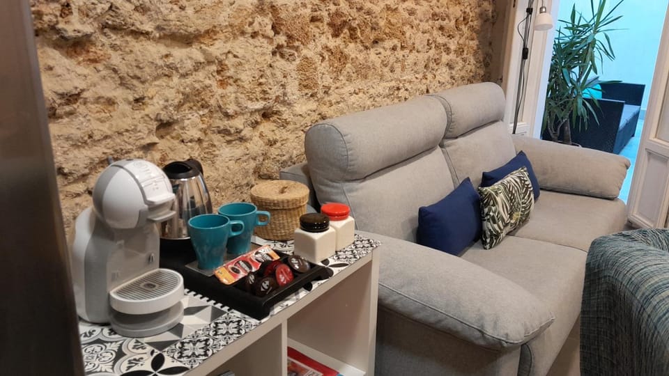 Kitchen or kitchenette, Living room, Seating area