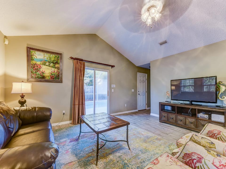 Patio, TV and multimedia, Balcony/Terrace, Living room, Seating area, furniture