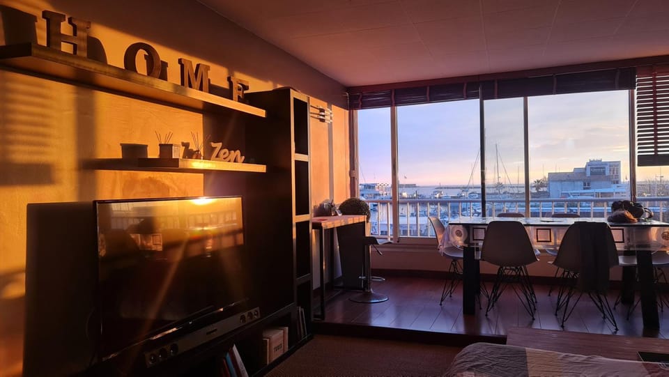 Living room, Sea view, Sunset