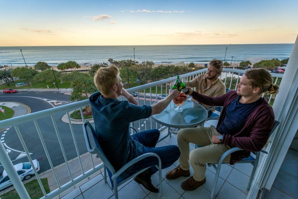 People, View (from property/room), group of guests