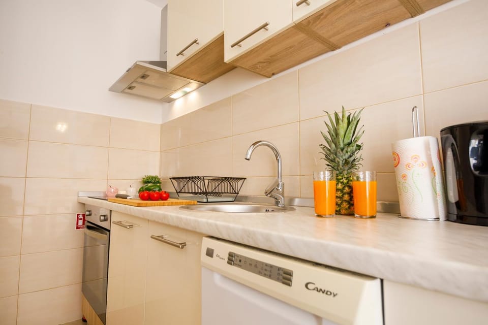 Coffee/tea facilities, Kitchen or kitchenette