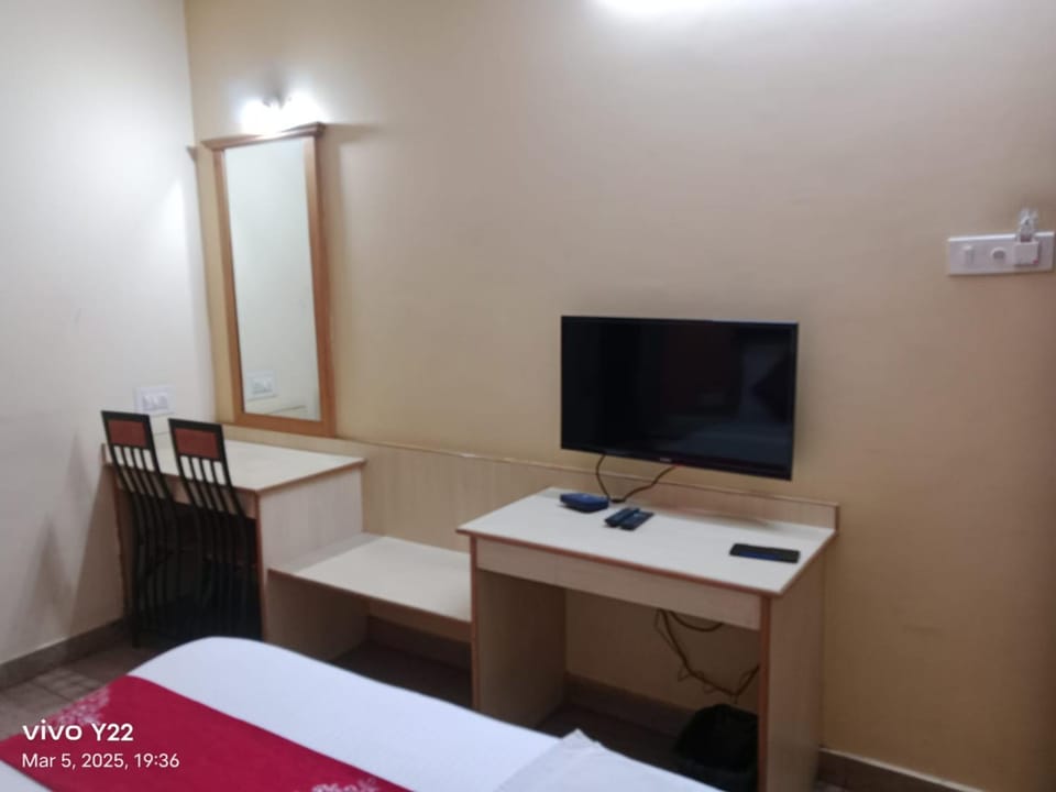 Bed, TV and multimedia