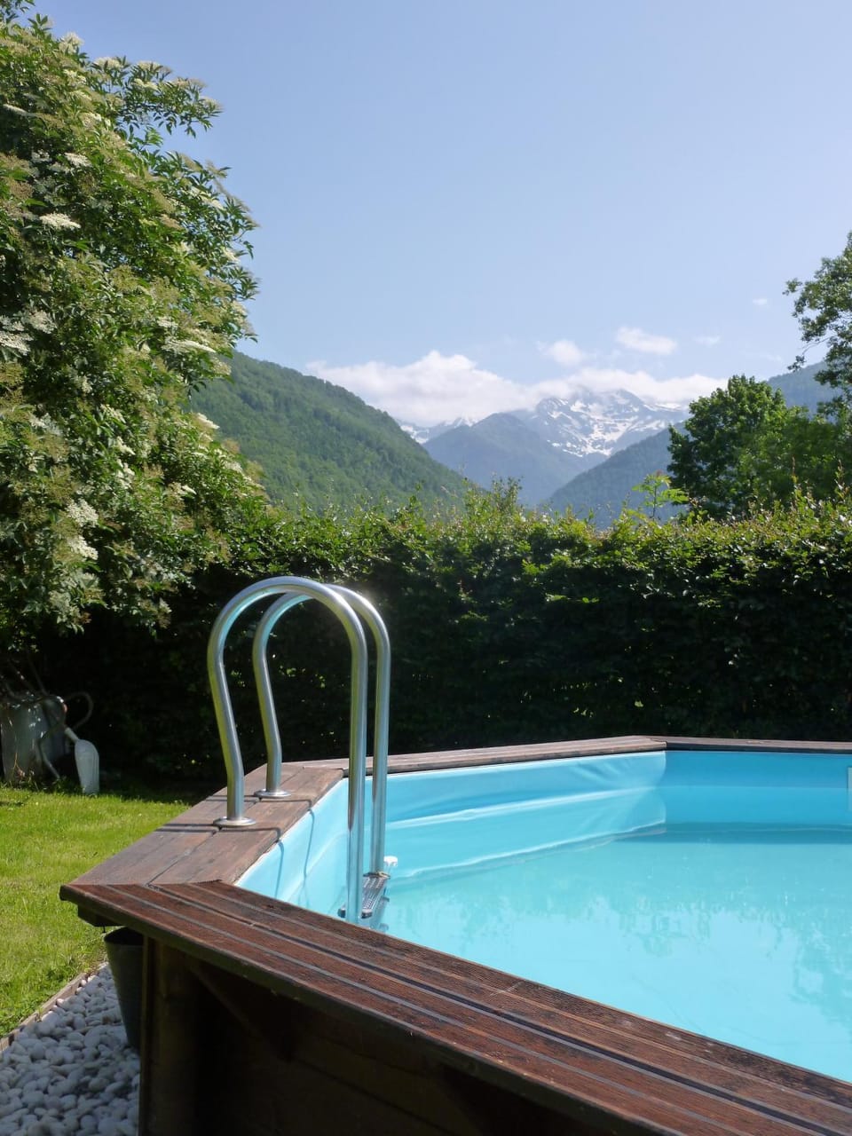 Mountain view, Swimming pool