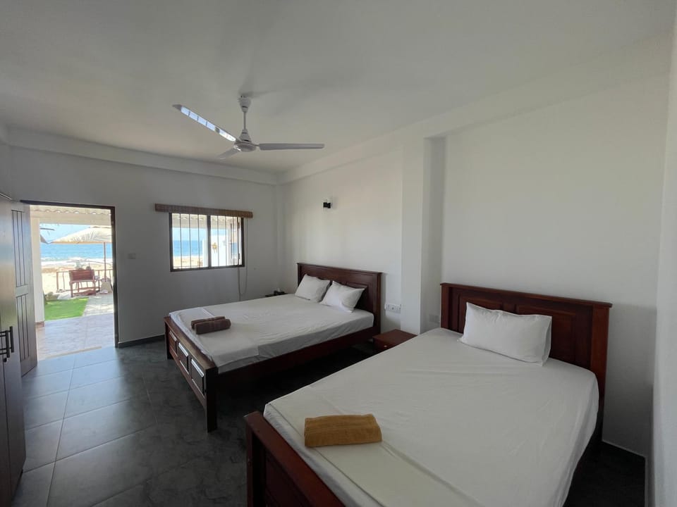 Bed, View (from property/room), Bedroom, Sea view