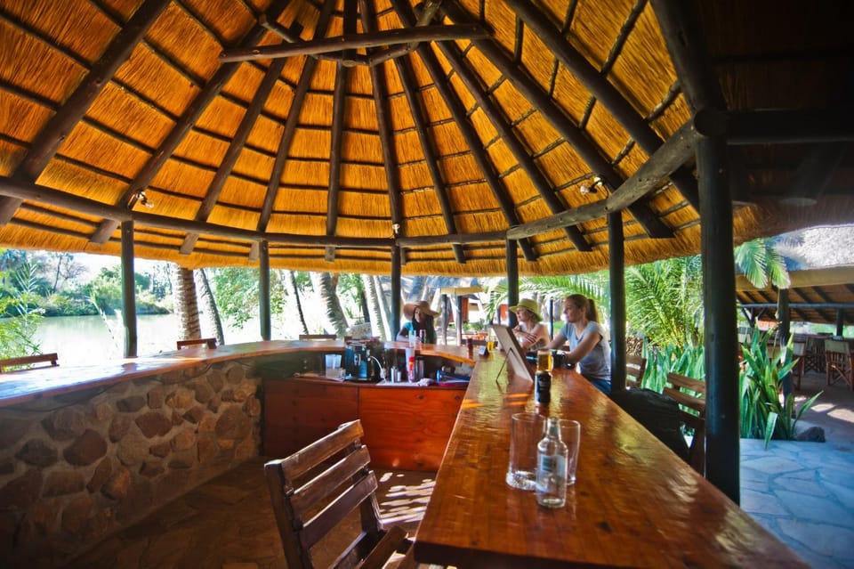 Restaurant/places to eat, Lounge or bar, Drinks