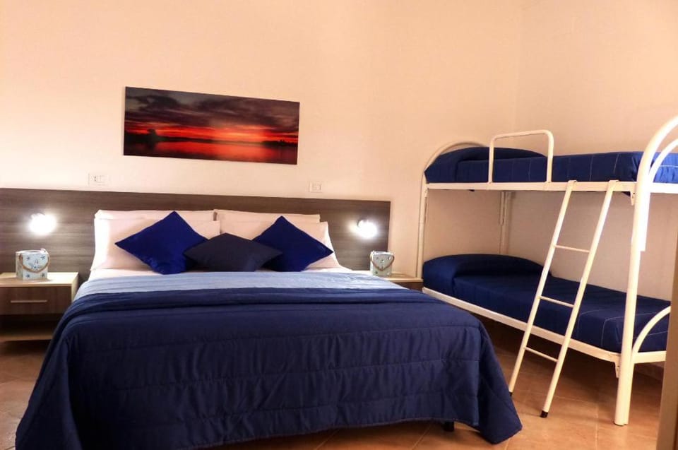 Bed, bunk bed