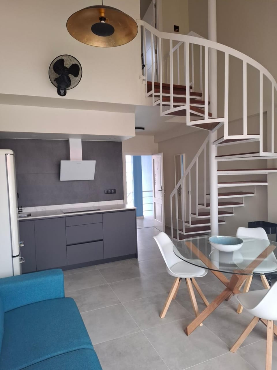 Living room, Communal kitchen