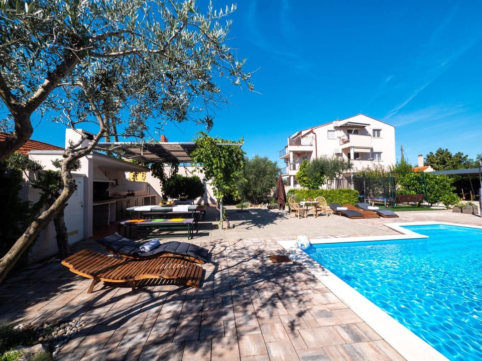 Property building, Swimming pool