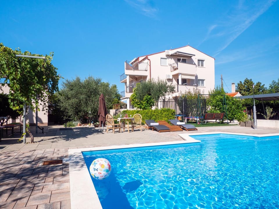 Property building, Swimming pool