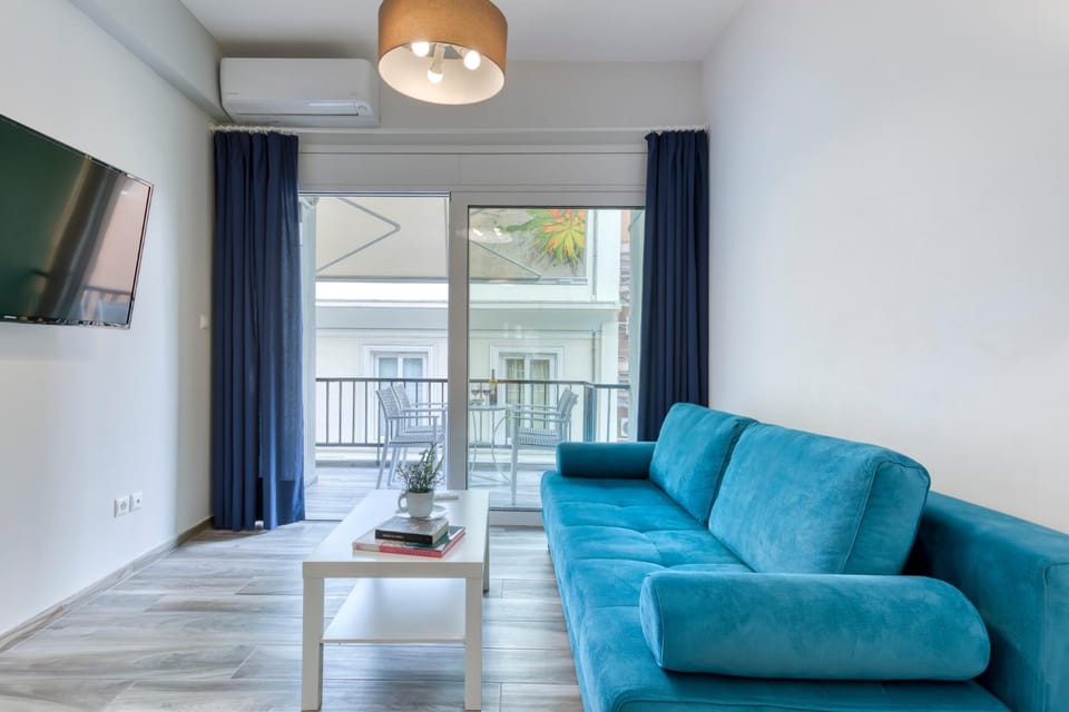 Brand new apartment in the heart of the city Apartment in Athens