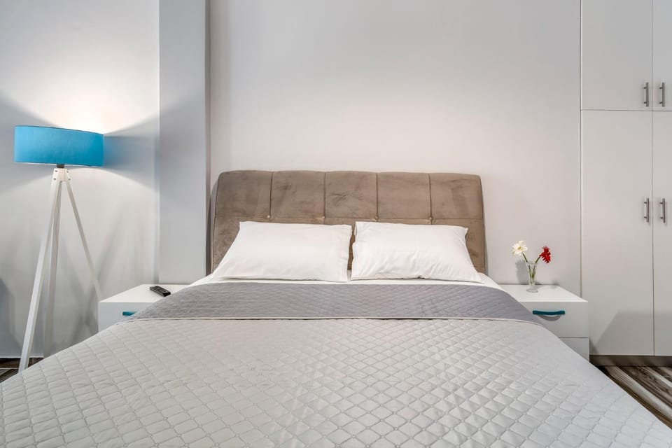 Brand new apartment in the heart of the city Apartment in Athens