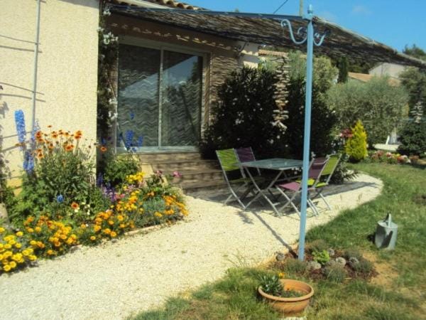 Patio, Facade/entrance, Garden