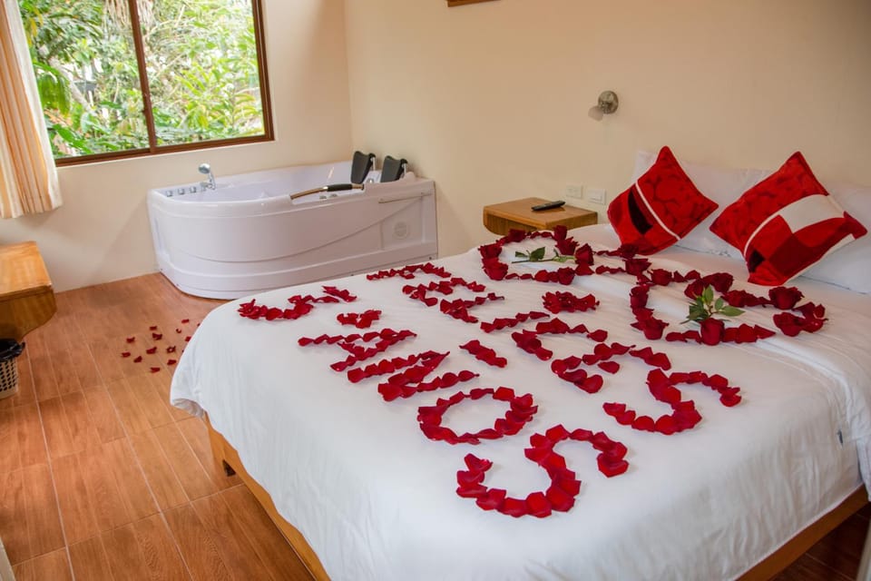 Toilet, Bed, Photo of the whole room