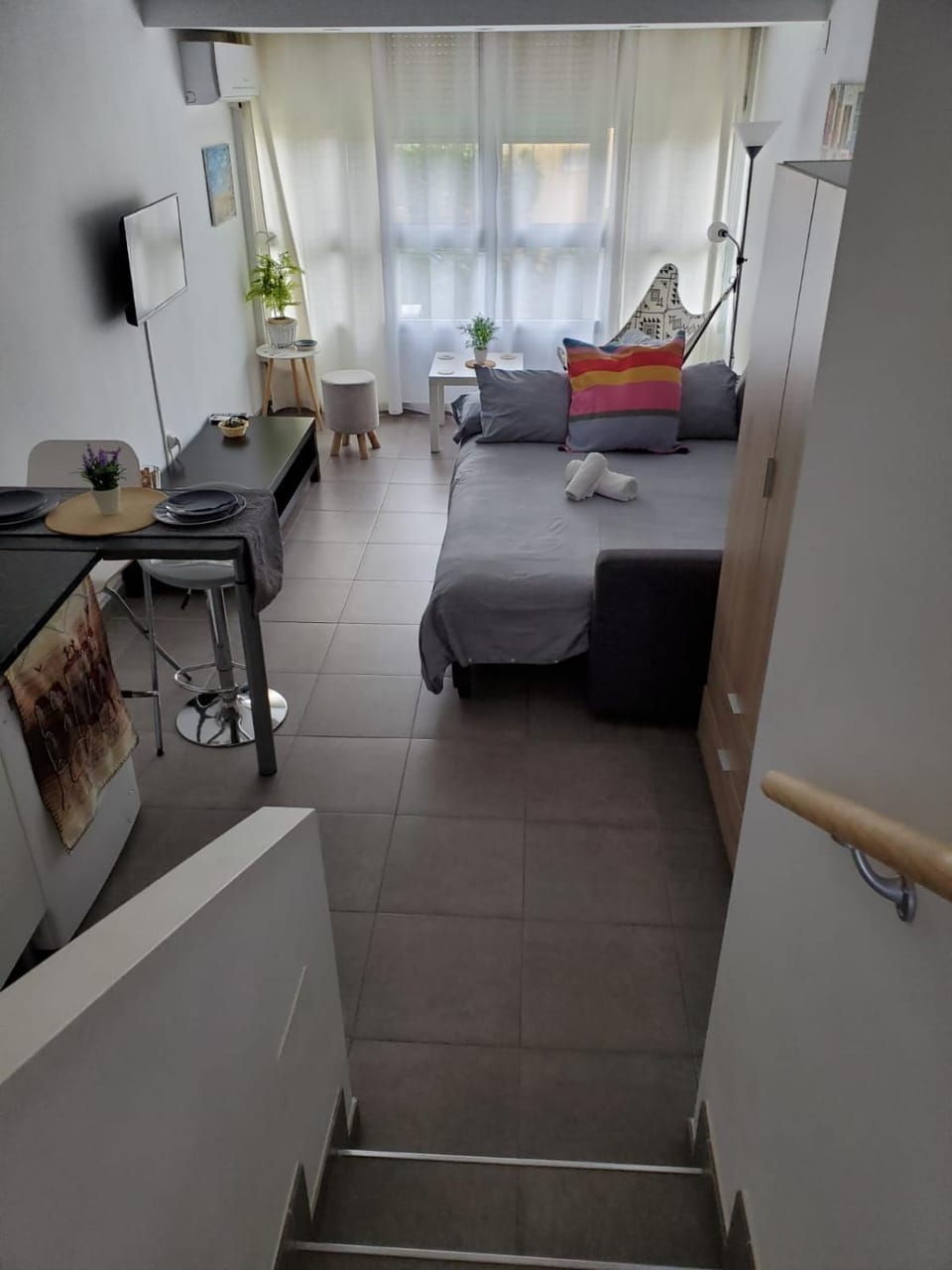 Photo of the whole room