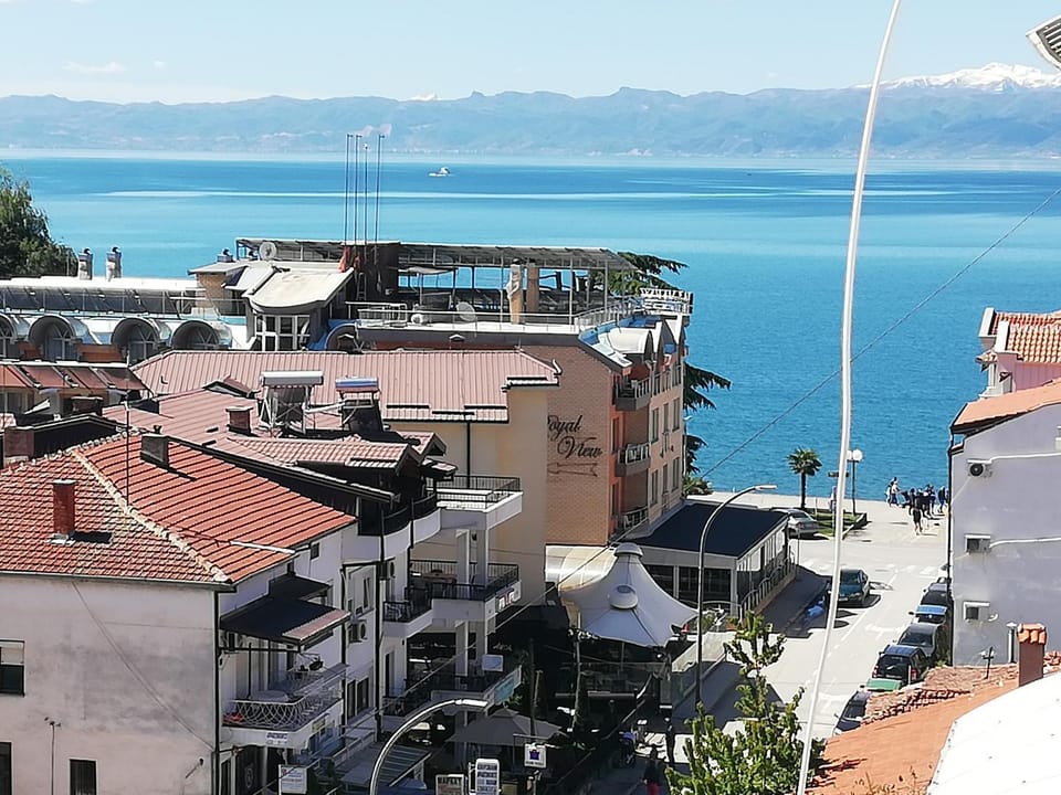 Luxury Lakeside Apartment Cardak Apartment in Ohrid