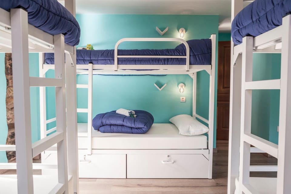 bunk bed