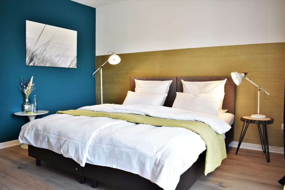 Bed, Photo of the whole room