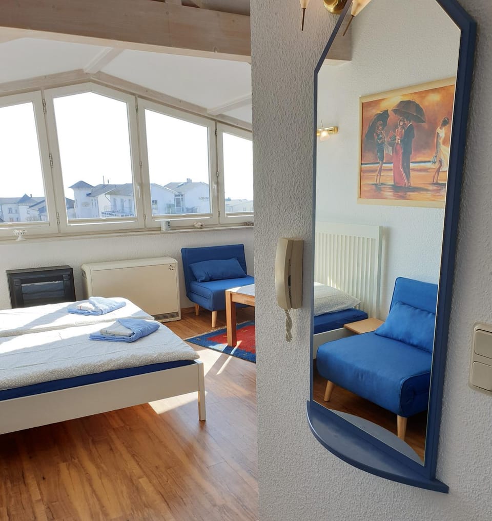 VM17: MEERBLICK + OSTSEE + 2019 RENOVIERT = URLAUB Apartment in Mecklenburg-Vorpommern, Germany