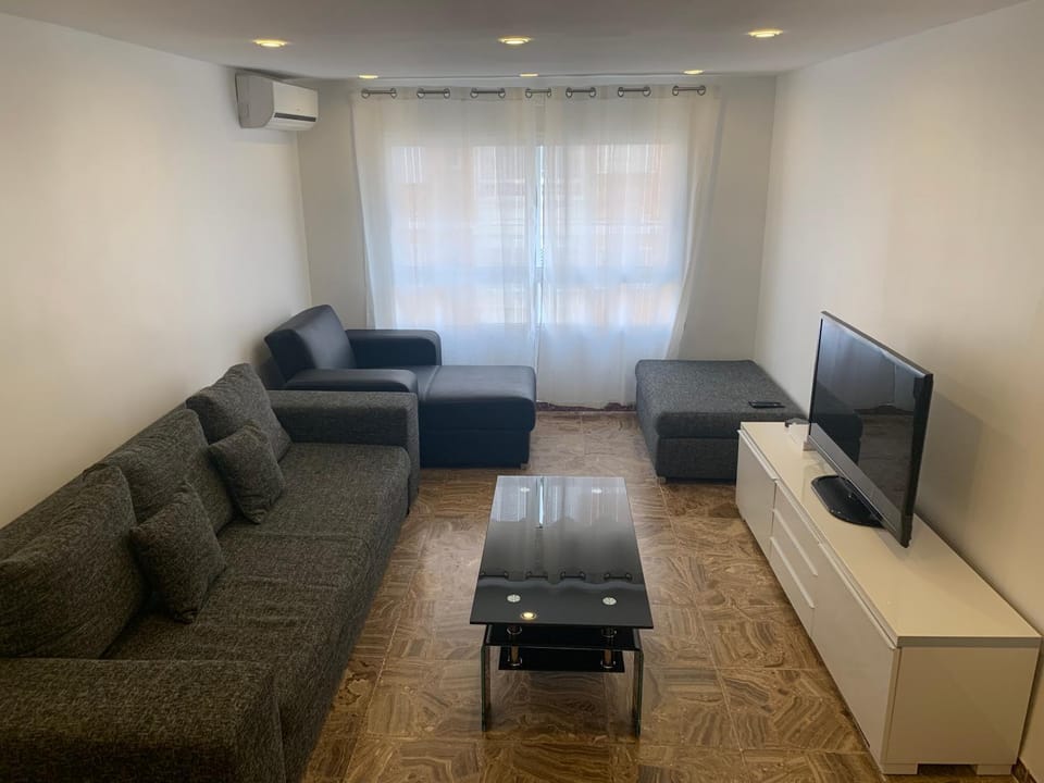 Lounge or bar, Seating area