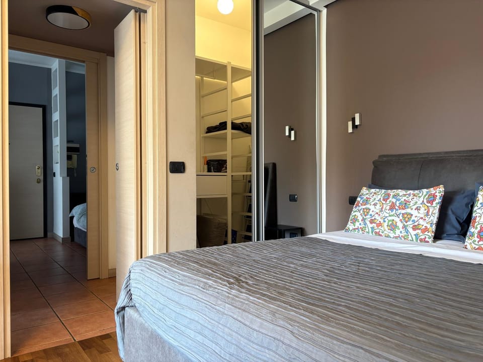 Bed, Bedroom, wardrobe
