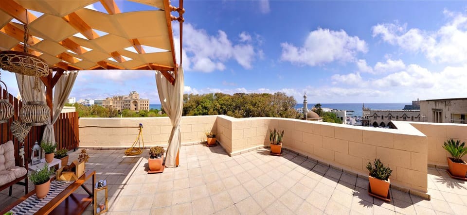 Balcony/Terrace, City view, Sea view