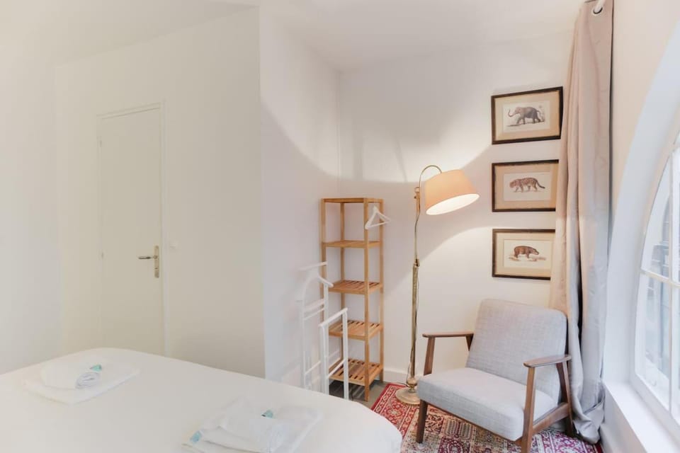 Bed, Photo of the whole room, Bedroom, wardrobe
