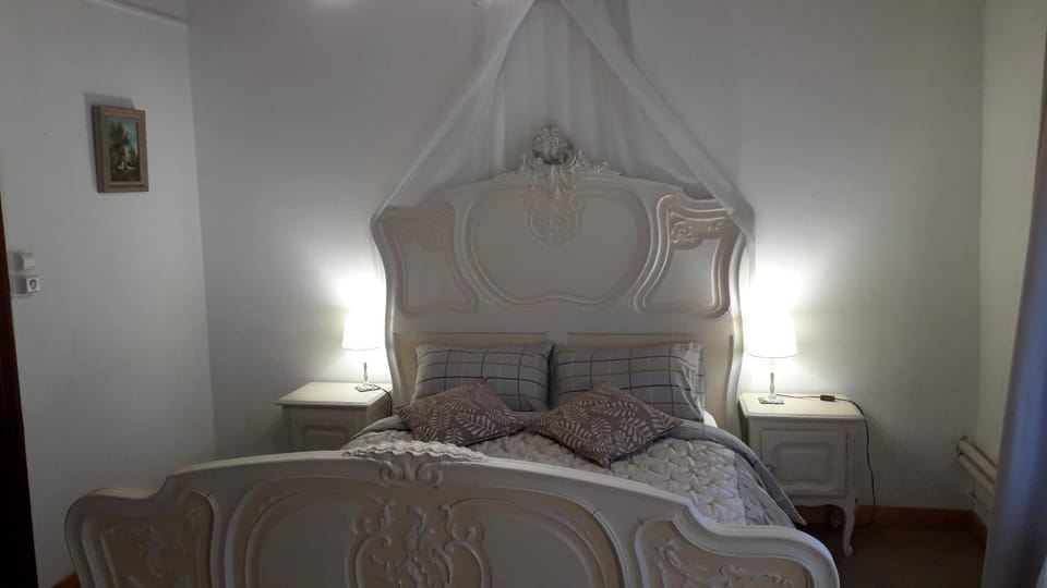 Chez Len & Filipp Apartment in Wallonia, Belgium