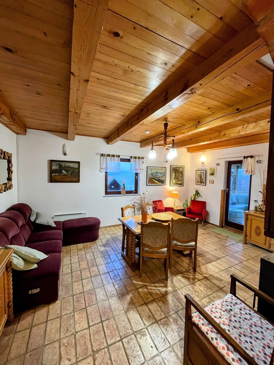 Living room, Dining area