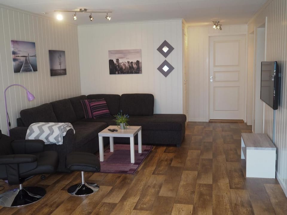 Stryn (10 min fra sentrum) stor og moderne leilighet Apartment in Vestland