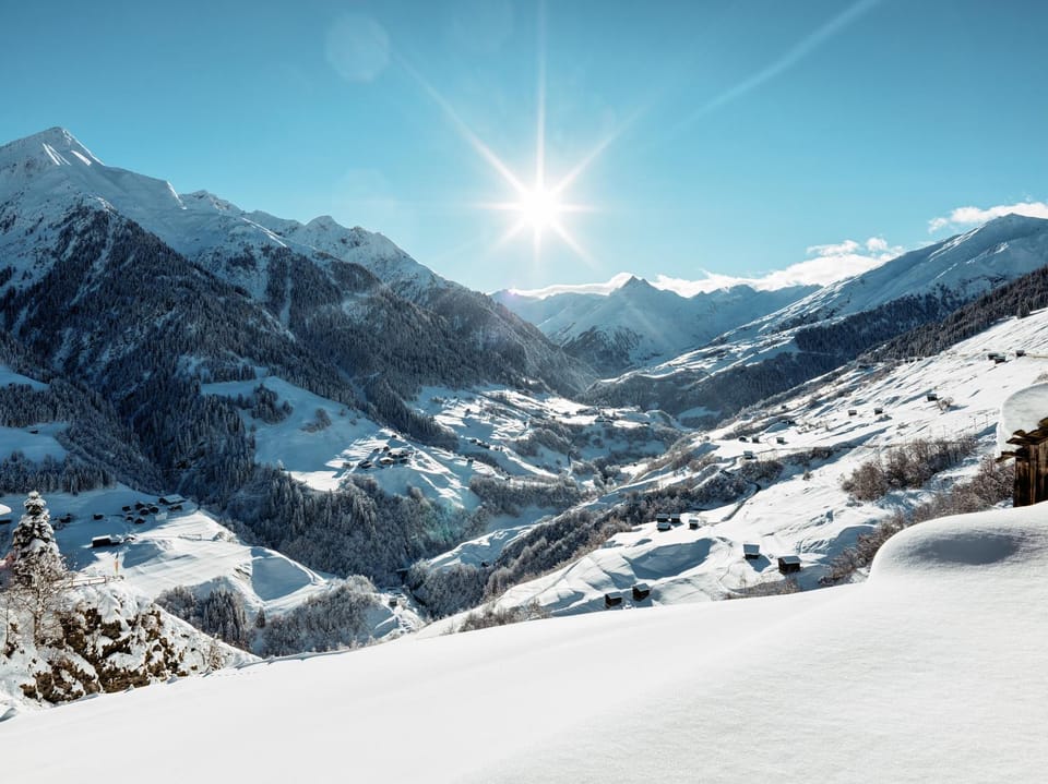 Hotel Alpina Hotel in Canton of Grisons