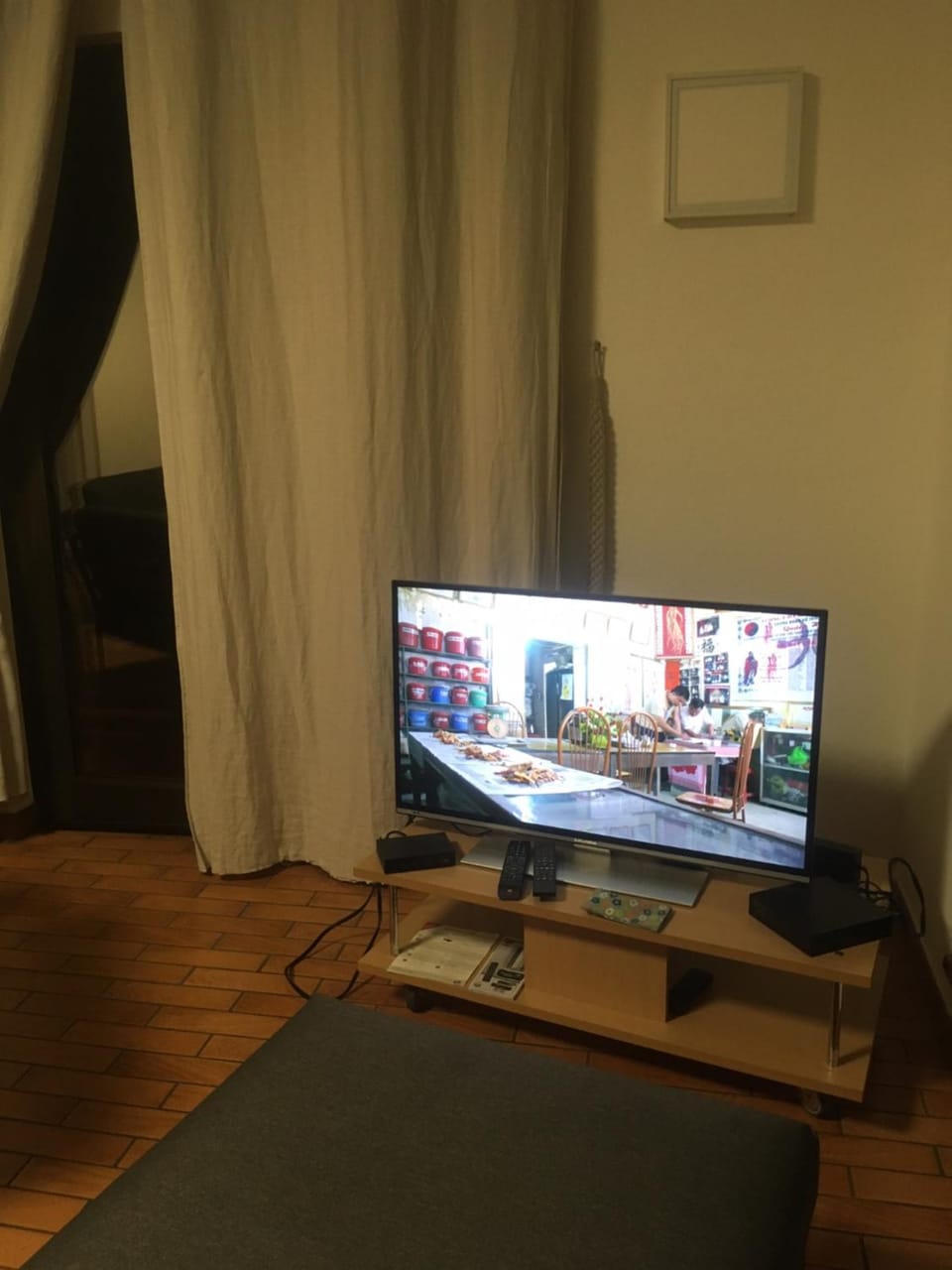 TV and multimedia, Seating area