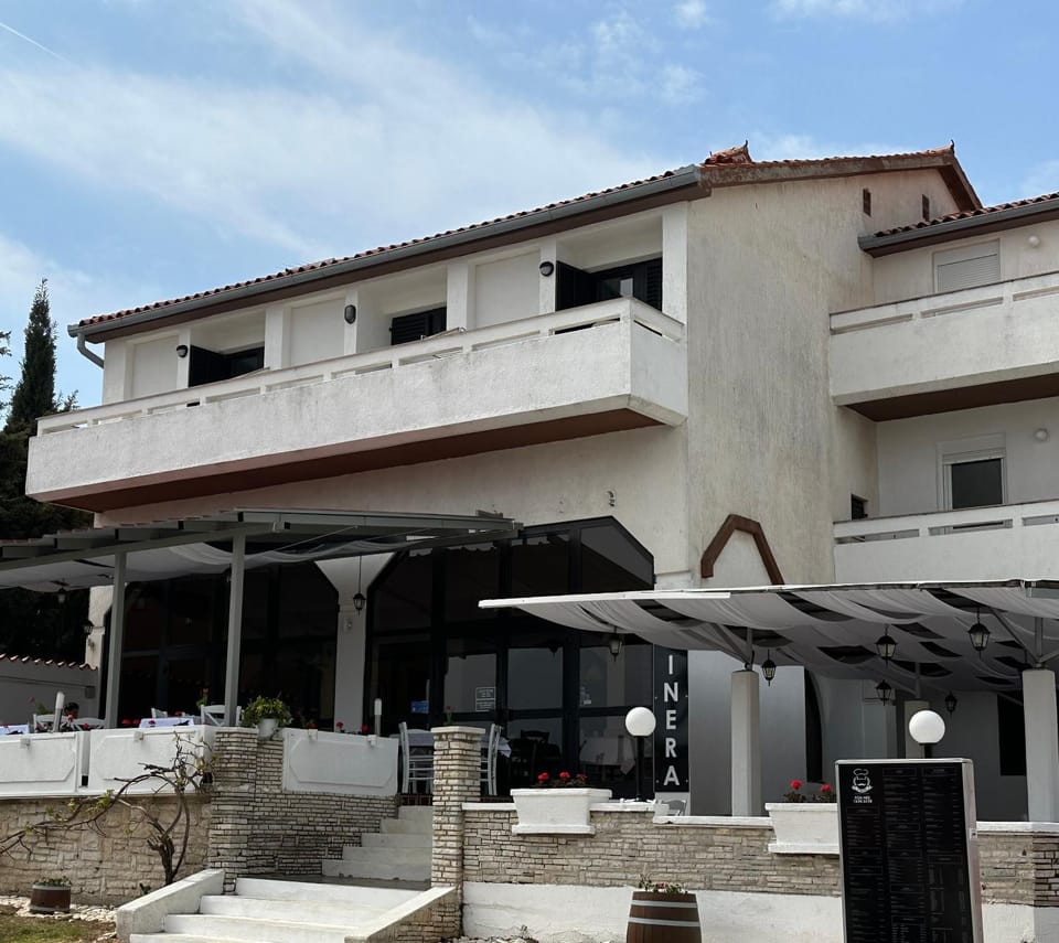 Property building, Balcony/Terrace