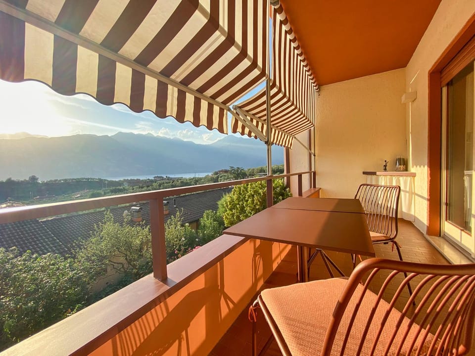 Property building, Balcony/Terrace, Balcony/Terrace, Garden view, Garden view, Lake view, Lake view, Mountain view, Mountain view, Pool view, Pool view, River view, Breakfast