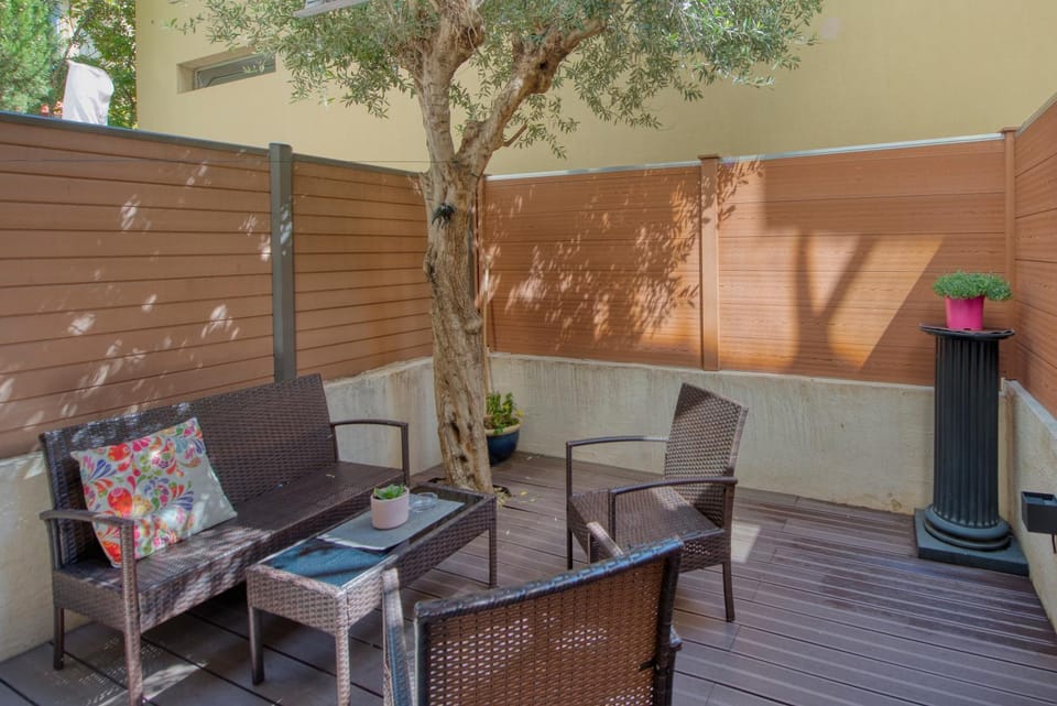 Patio, Garden, Garden view