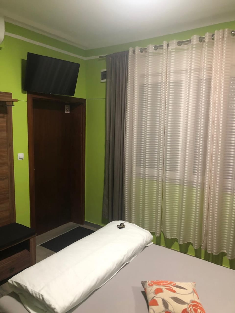 Bed, TV and multimedia