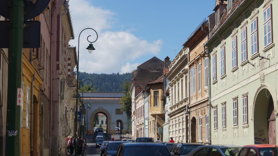 Nearby landmark, Neighbourhood, Area and facilities