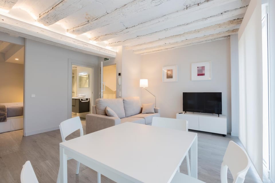 APARTAMENTOS TURISTICOS - PAPEL ARMADO - Calle Caldereros 33 Apartment in Tudela